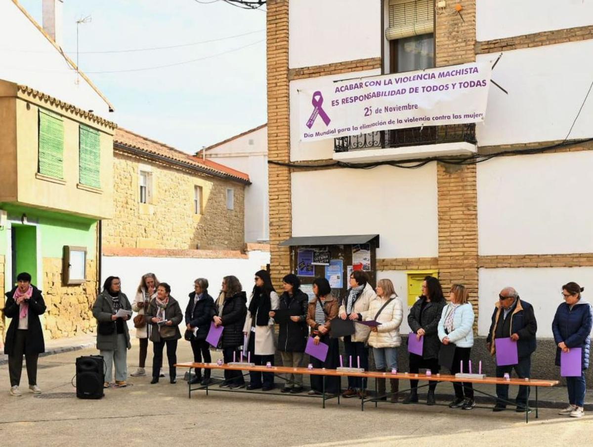 Los vecinos de Rivas se sumaron a los actos de la jornada.  |