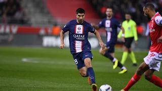 Carlos Soler hace su primera aparición como titular en el PSG