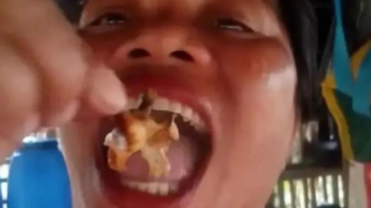 Captura de imagen de la 'influencer' gastronómica Emma Amit en uno de sus vídeos colgado en redes sociales.