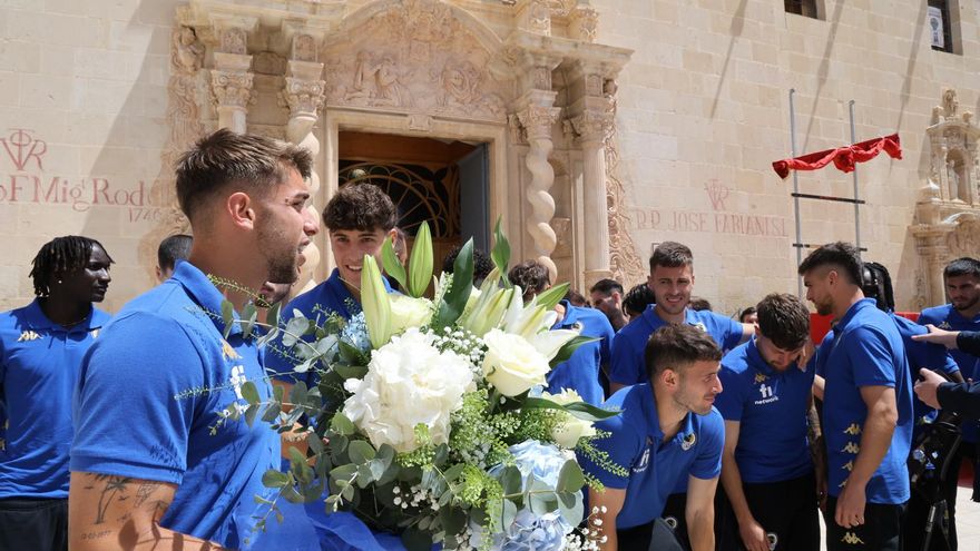 Ofrenda del Hércules a la Santa Faz