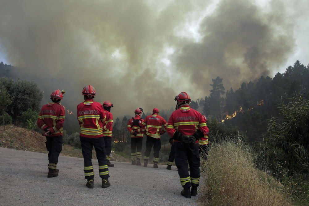 Portugal respira tras controlar el incendio de Oleiros, pero sigue en alerta