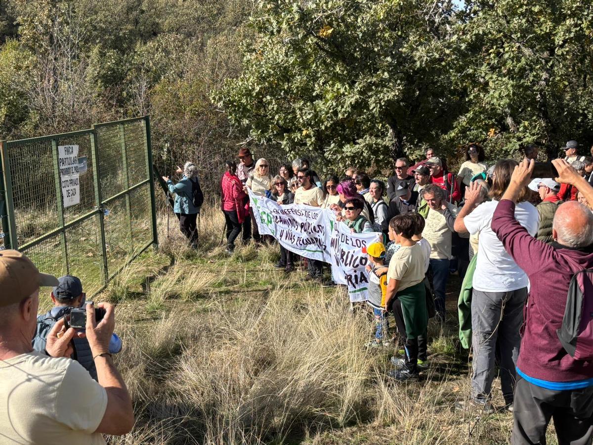 Marcha contra el cierre de caminos públicos en Extremadura