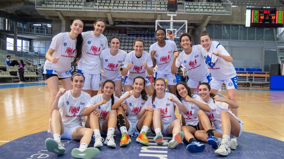 Las jugadoras celebran el pase a la Fase Final.
