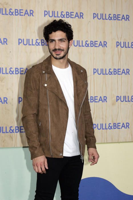 Inauguración de la nueva sede eficiente de Pull&Bear en Narón con reconocidos rostros de la música, el cine y la moda.