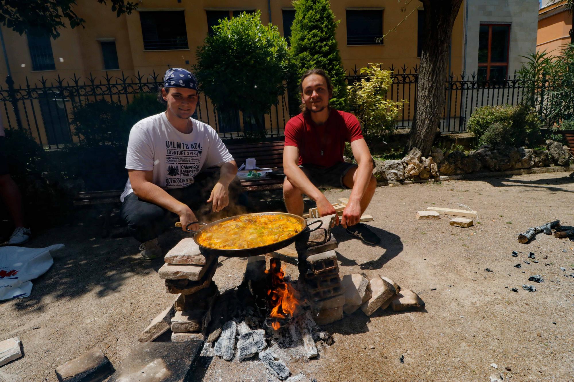 El Campus de Alcoy de la UPV recupera su fiesta de "las paellas"