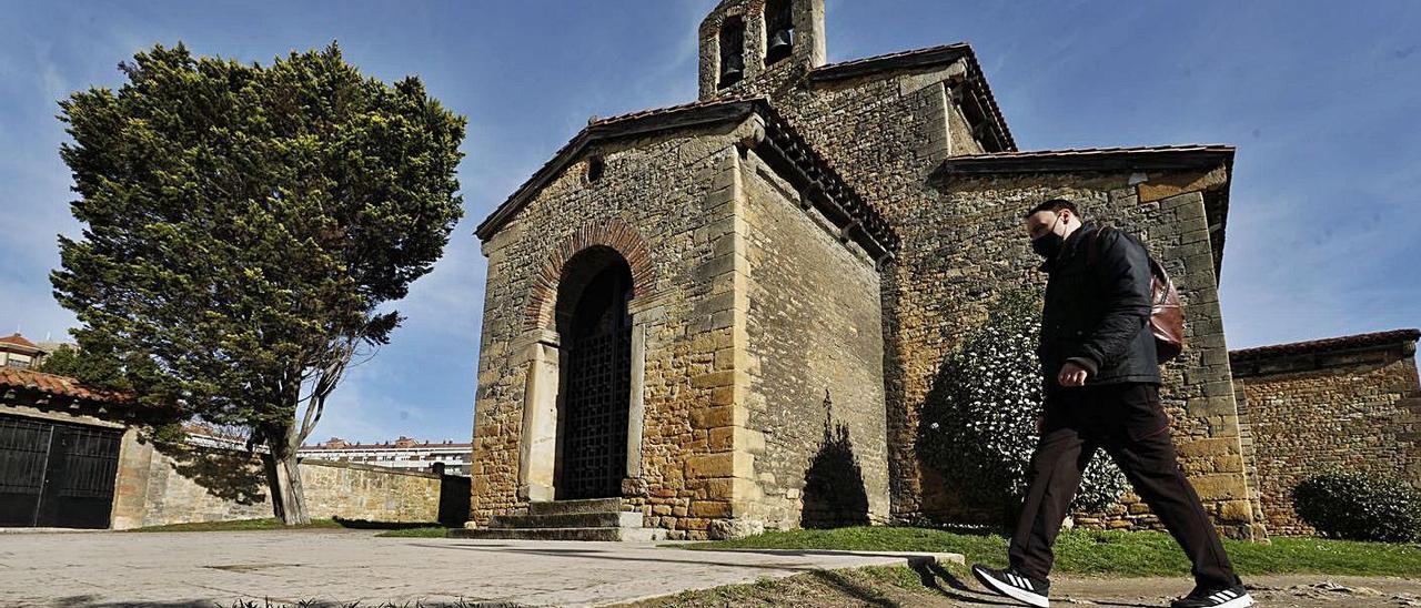 Estado actual de San Julián de los Prados. | Luisma Murias