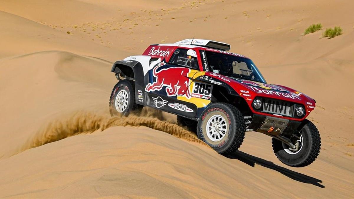 Carlos Sainz y su Mini 'buggy' brillaron a lo grande hoy en el Dakar.