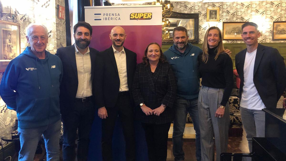 Asistentes a la mesa redonda sobre el Maratón de Valencia Trinidad Alfonso