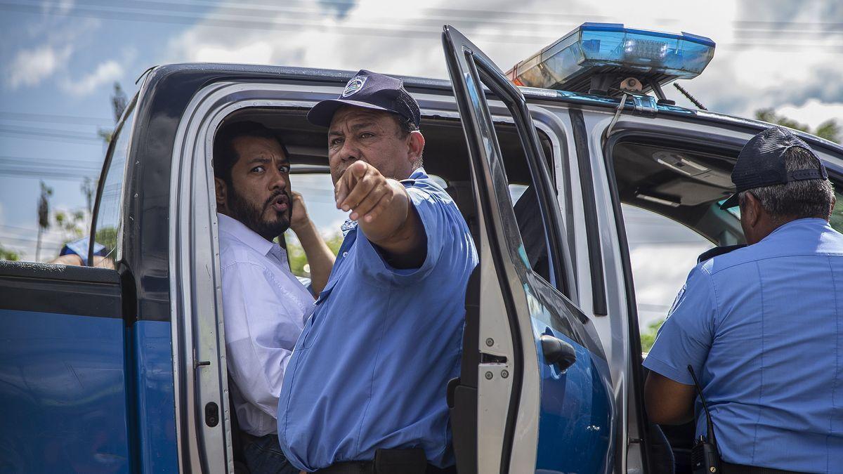 Policía nicaragüense.