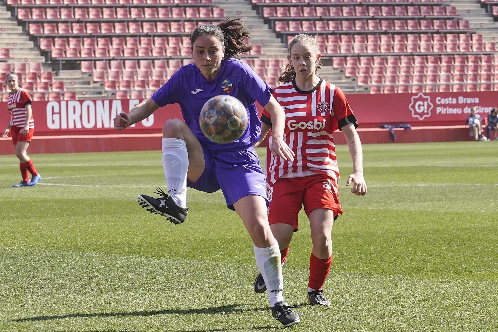 Totes les imatges del partit del Girona sènior femení a Montilivi contra el Sant Cugat (2-2)