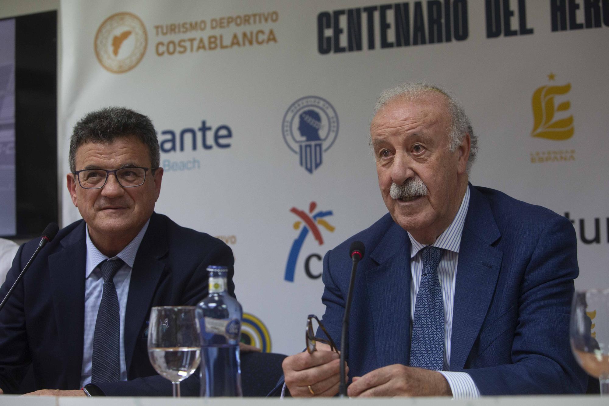 Vicente del Bosque participa en una jornada conmemorativa del Centenario del Hércules