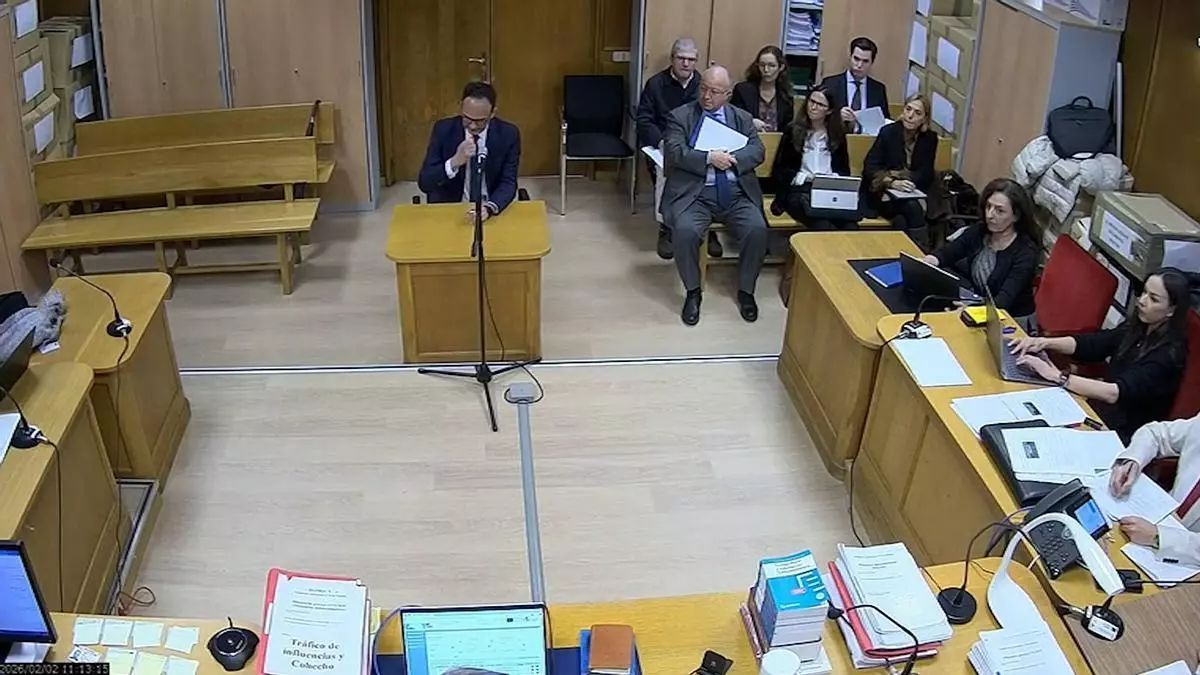 El juez avisa de la influencia que el caso SEPI puede tener en la causa de Leire Díez por acosar a la UCO y a fiscales: "Ha sido detenida"