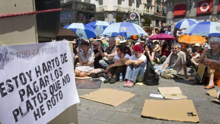 Los indignados se reunen en Sol para pedir la libertad de los 18 detenidos esta madrugada