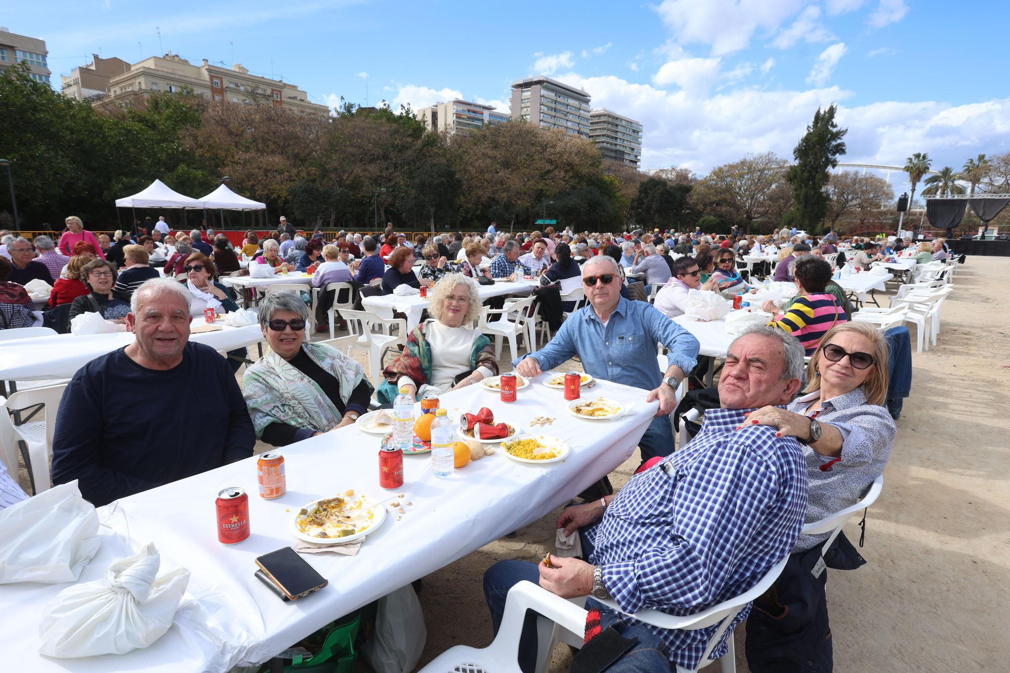 Paellas organizadas por la concejalía de atención a personas mayores del Ayuntamiento de València