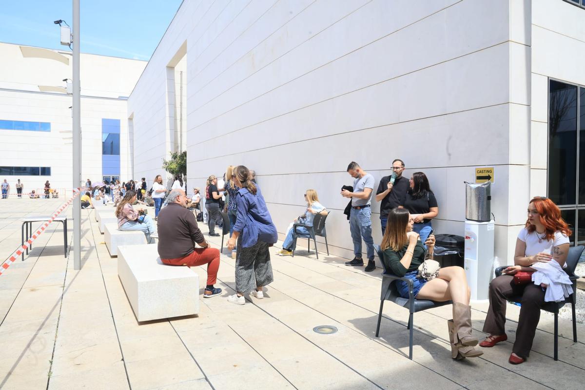Así ha arrancado el casting de "Enredados" en Alicante