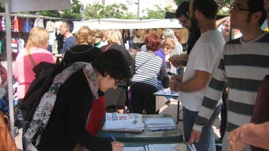 Cientos de ciudadanos ya han firmado para que se restituya la ambulancia nocturna.