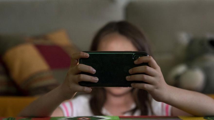 ¿Sabes qué es grooming? El peligro oculto que acecha a los menores en las redes