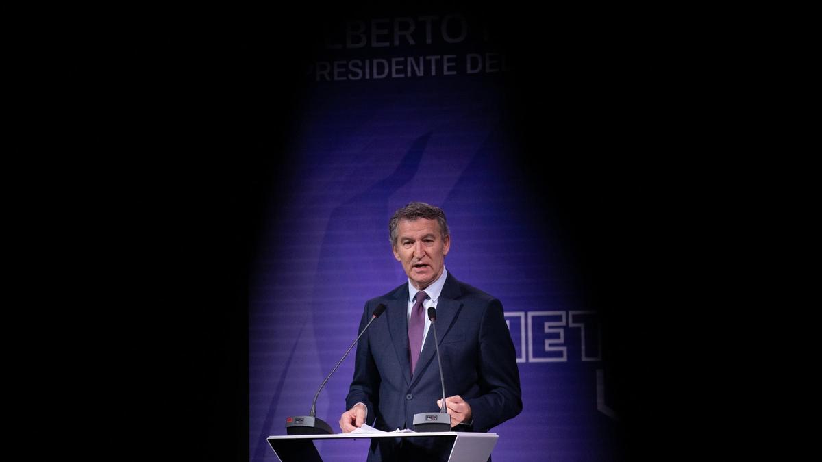 Feijóo confirma que Mazón dejará también la presidencia del PP valenciano