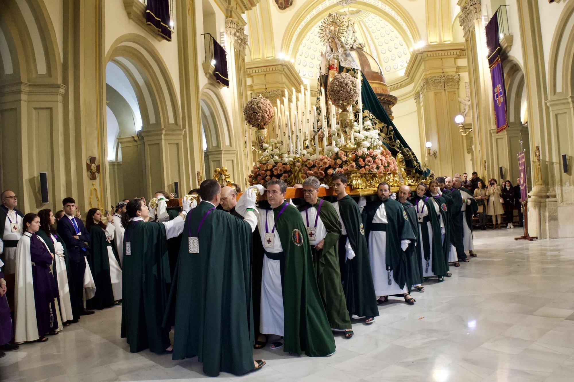 Así 'procesionó' la Hermandad del Rescate dentro de San Juan Evangelista de Murcia