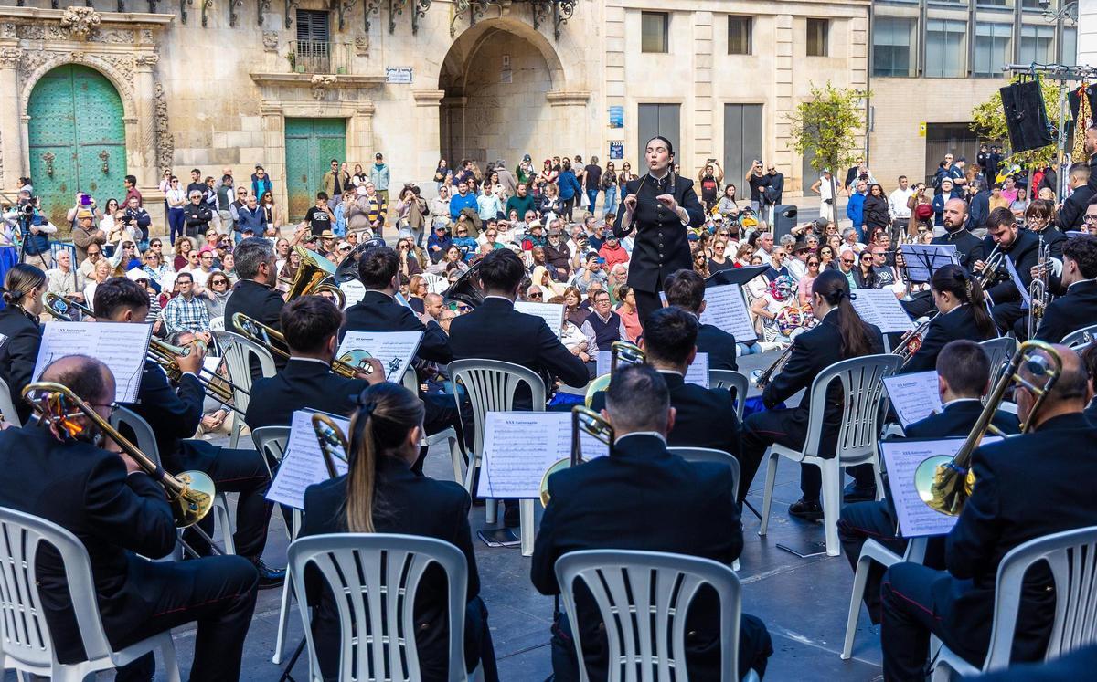 La Semana Santa se hace oir en Alicante
