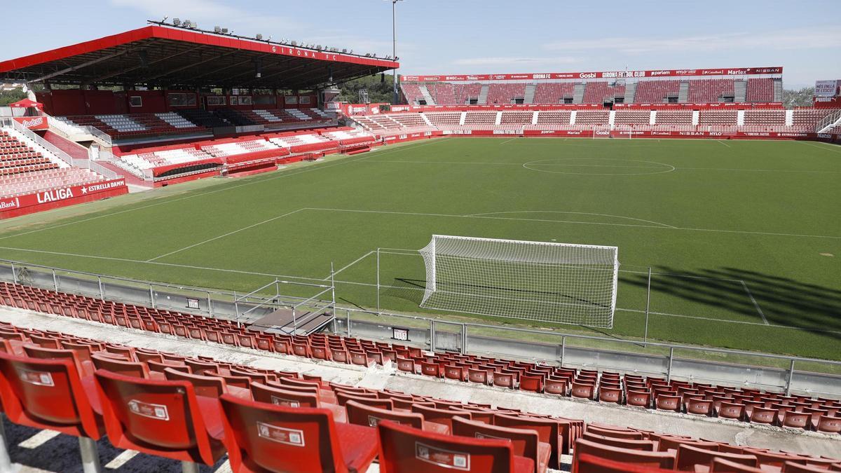 Una vista de Montilivi amb la tribuna al costat esquerre