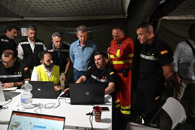 Feijóo pide unidad ante los incendios porque no ha pasado "el momento más difícil" del verano