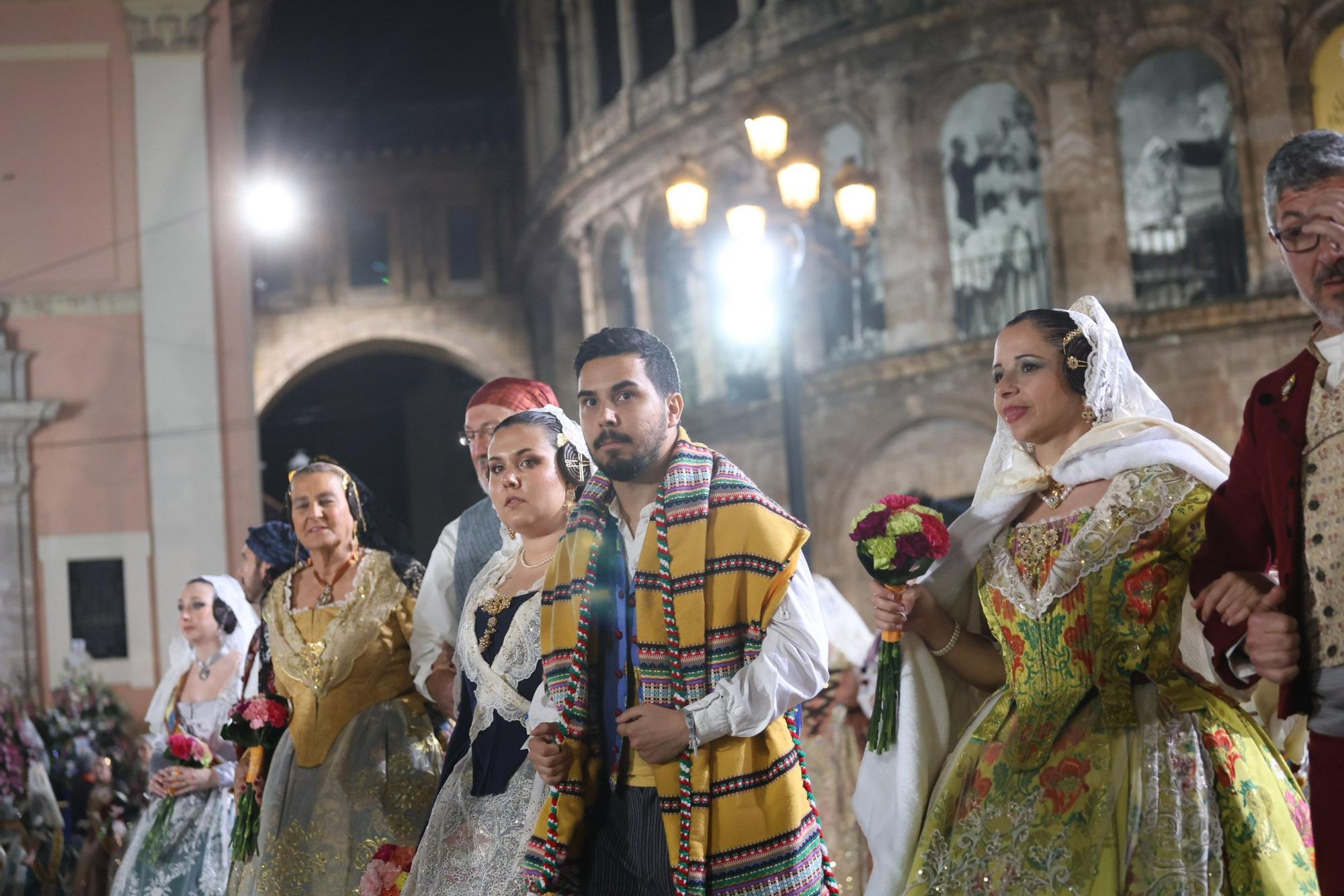 Búscate en el primer día de la Ofrenda en la calle San Vicente entre las 23 y las 24 horas