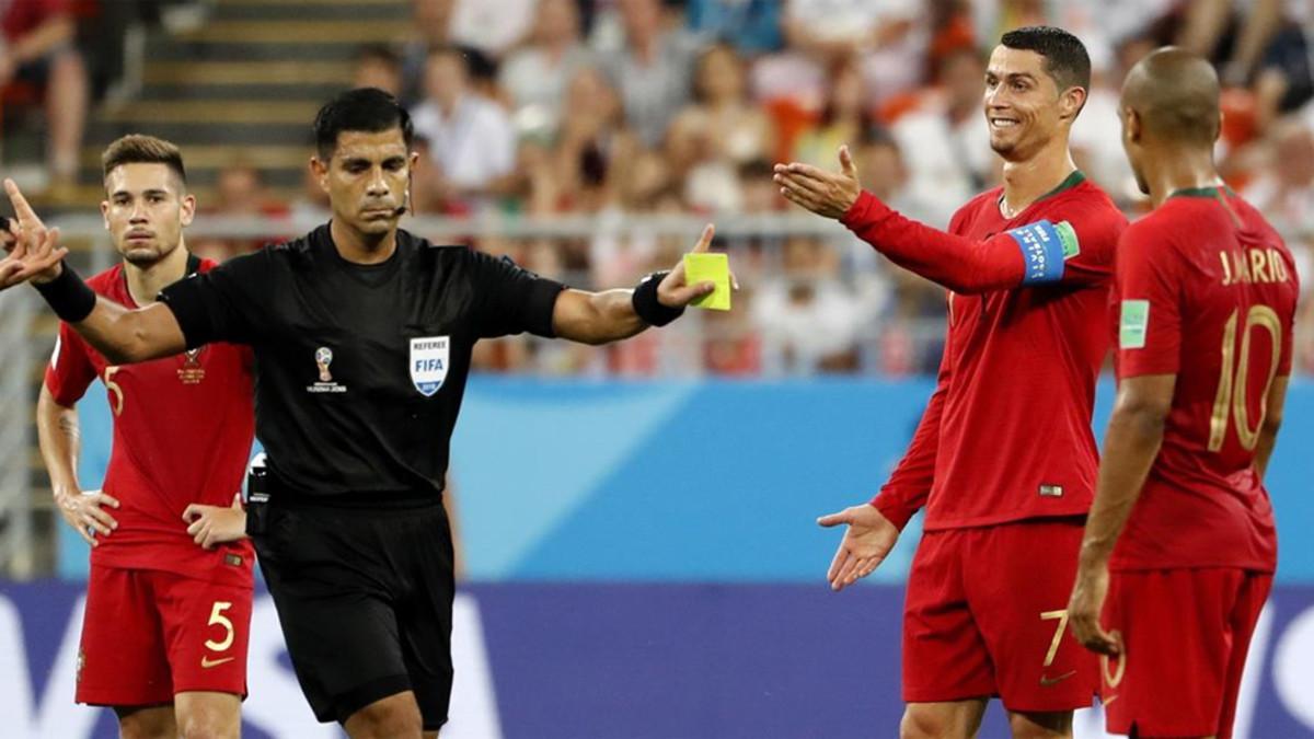 El árbitro solo amonestó al jugador del Real Madrid