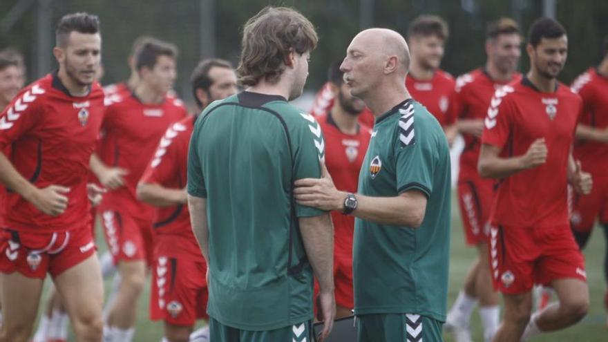 El Castellón debe decidir el futuro de ocho jugadores con contrato