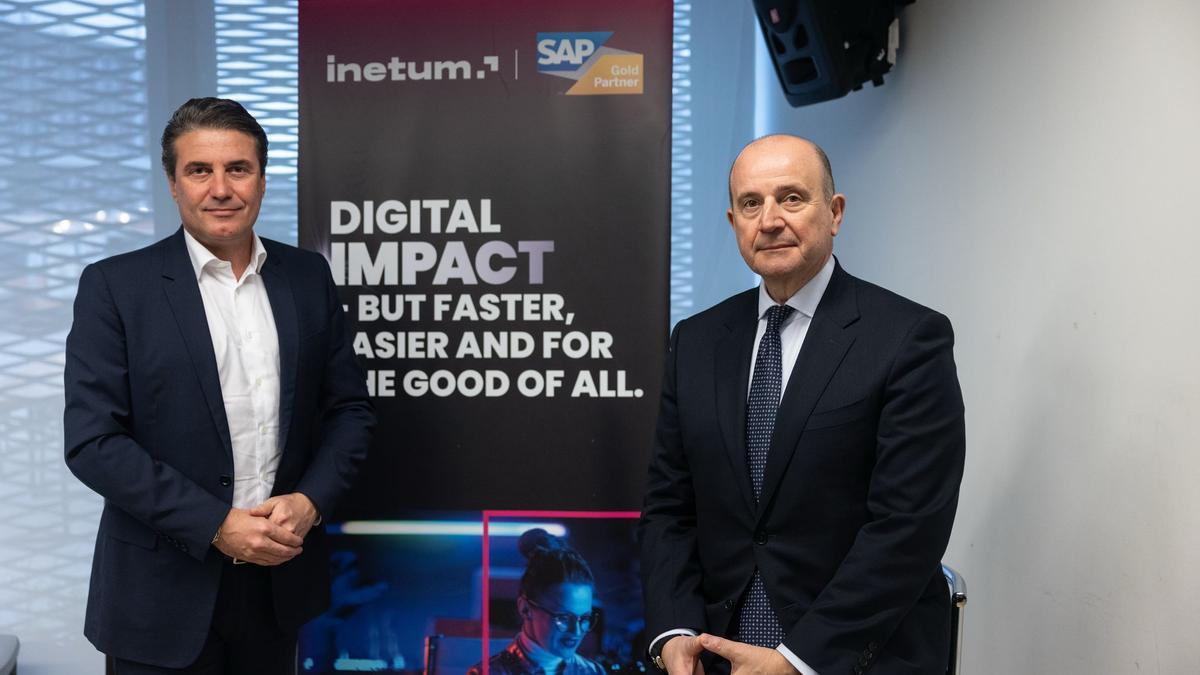 Jaques Pommeraud y Manuel García del Valle, CEO y director general en España de Inetum, respectivamente, este jueves en The Wave.