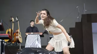 Amaia y Diego, el brillo de un ángel y un indie loco en O Son do Camiño