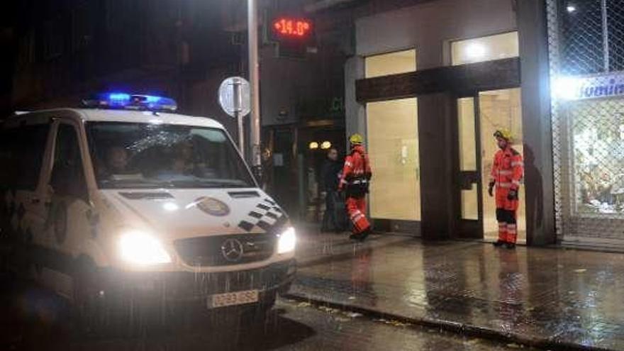 Los Bomberos, en Rosalía de Castro. // R. V.