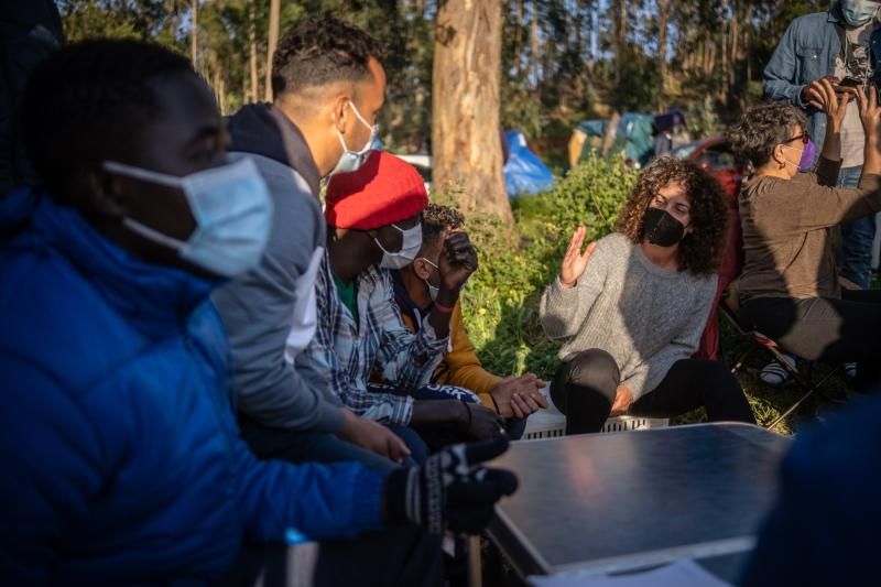 Voluntarias de Educación ayudan a migrantes en Las Raíces