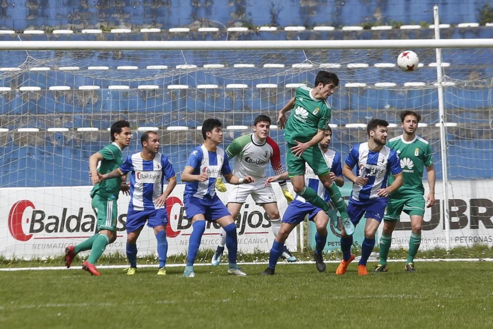 Partido entre el Real Avilés y el Real Oviedo B.