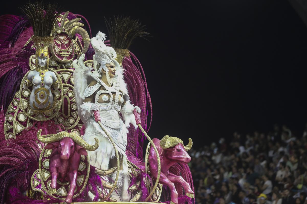 El carnaval de Sao Paulo recupera el esplendor tras la pandemia