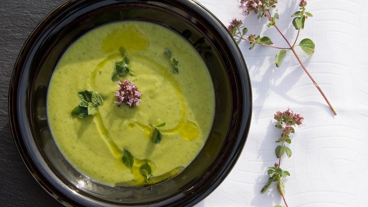 La crema de brócoli y calabacín es ideal para adelgazar