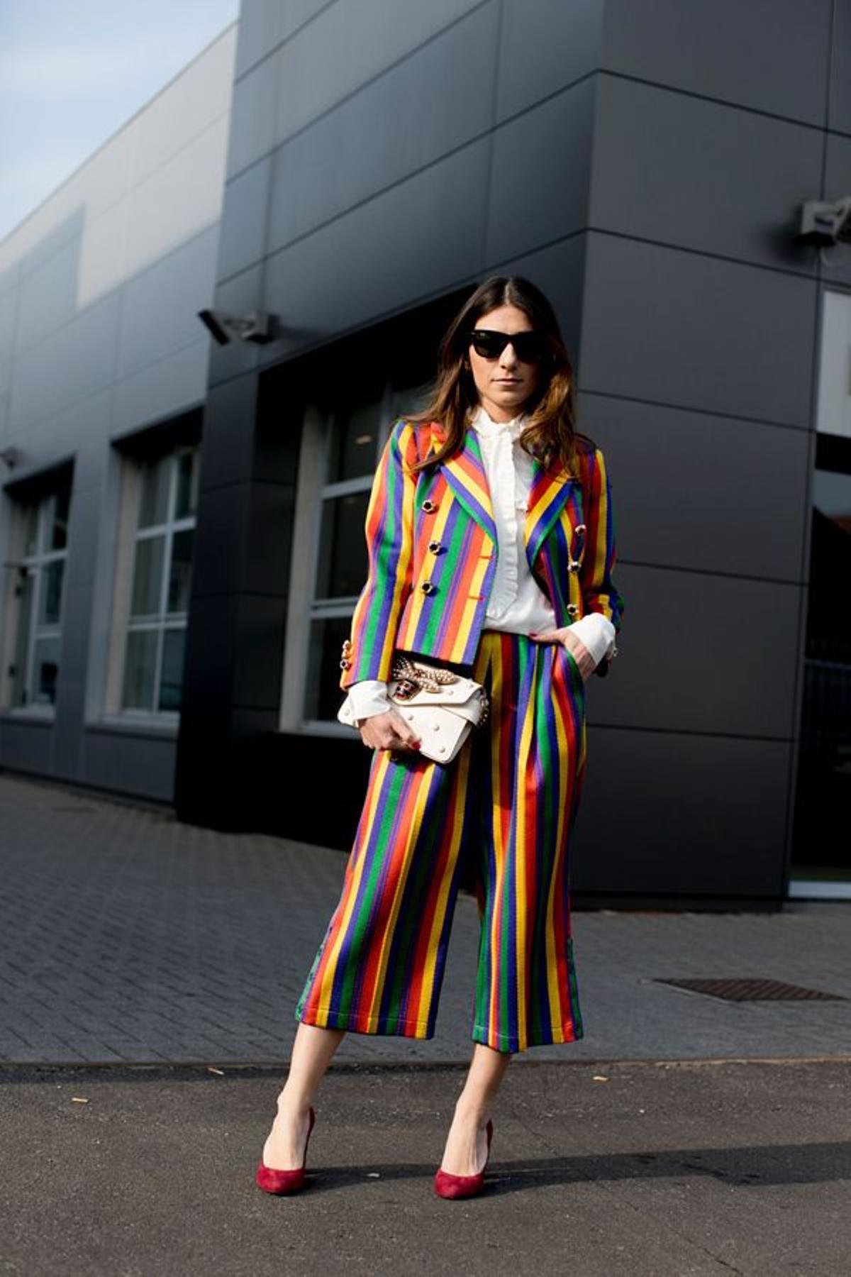 Milán Fashion Week: las rayas multicolor invaden La Semana de la Moda