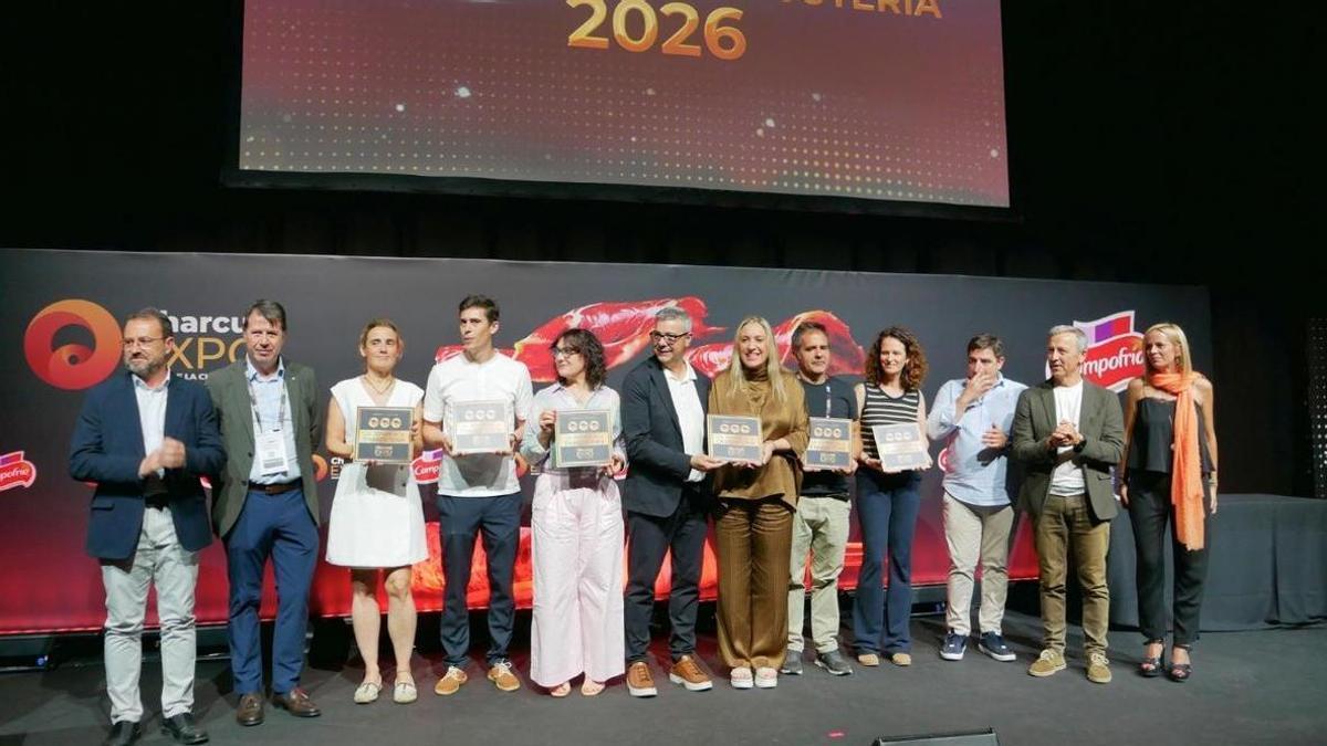 Els representants dels establiments premiats amb les tres Joies de la Xarcuteria 2026.