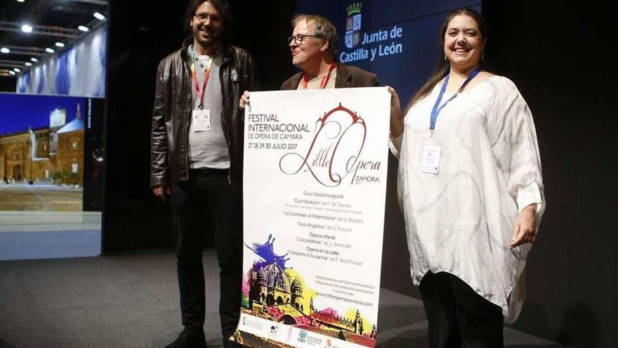 Pedro Gómez, Christoph Strieder y Conchi Moyano, ayer en Madrid.