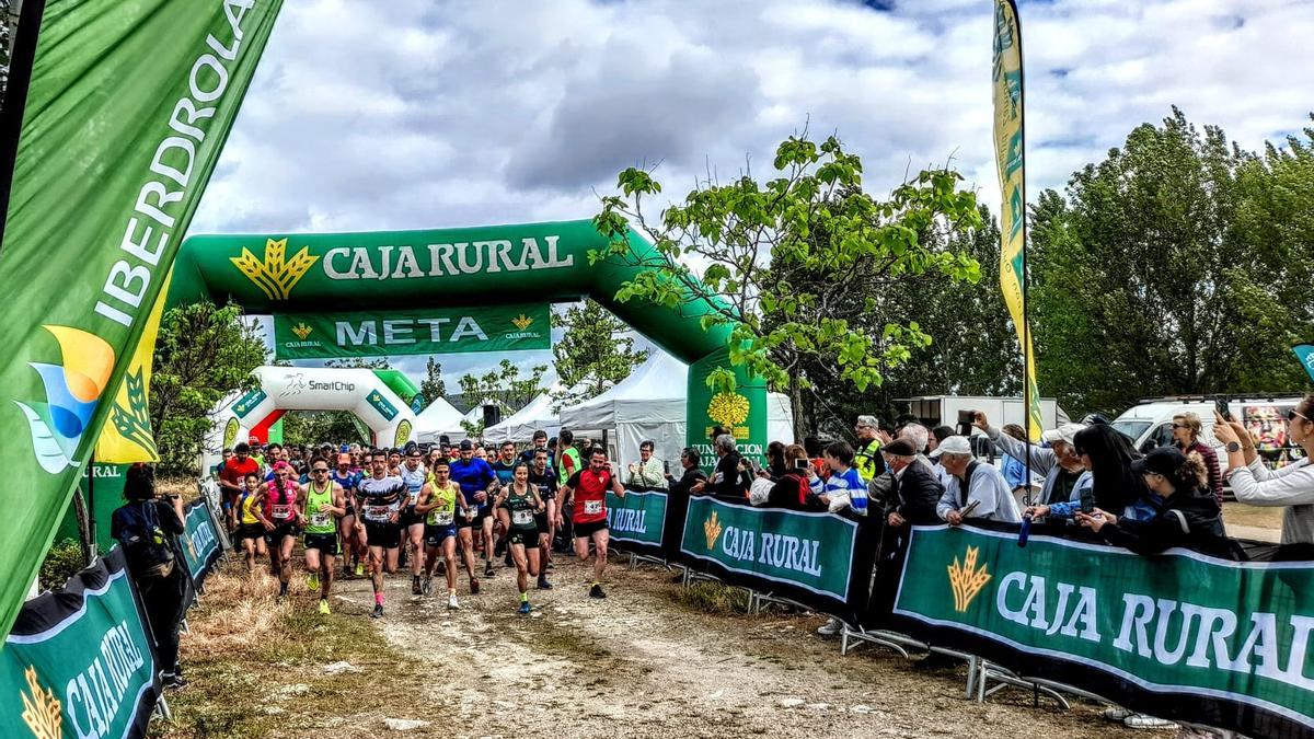 Salida de la carrera disputada ayer en Ricobayo