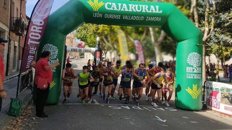 Kuma Barrios y Andrea Jaén se llevan el &quot;Kilómetro de la Vendimia&quot; en Toro