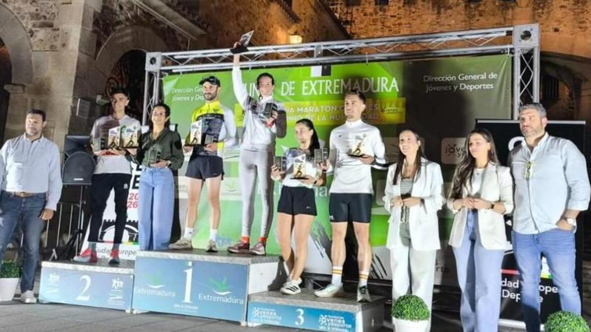 Podio de la Media Maratón.
