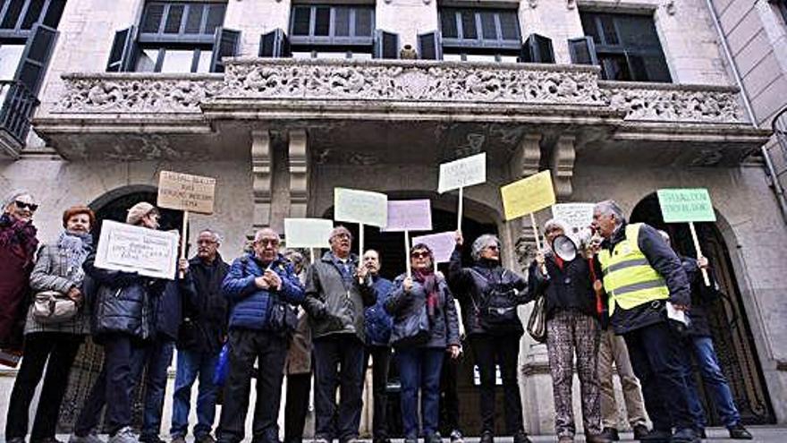 Gent gran Manifestació en defensa de les pensions