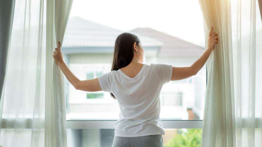 Los mejores trucos para lavar, secar y planchar las cortinas de casa