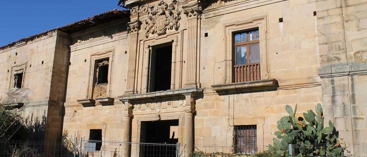 El palacio de la Torre de Celles.