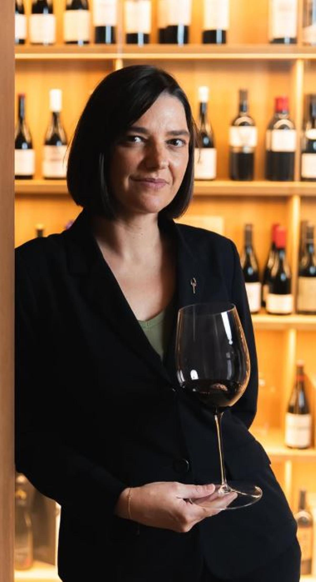 Laura Tejero, sommelier i cap de sala del restaurant Divinum de Girona.