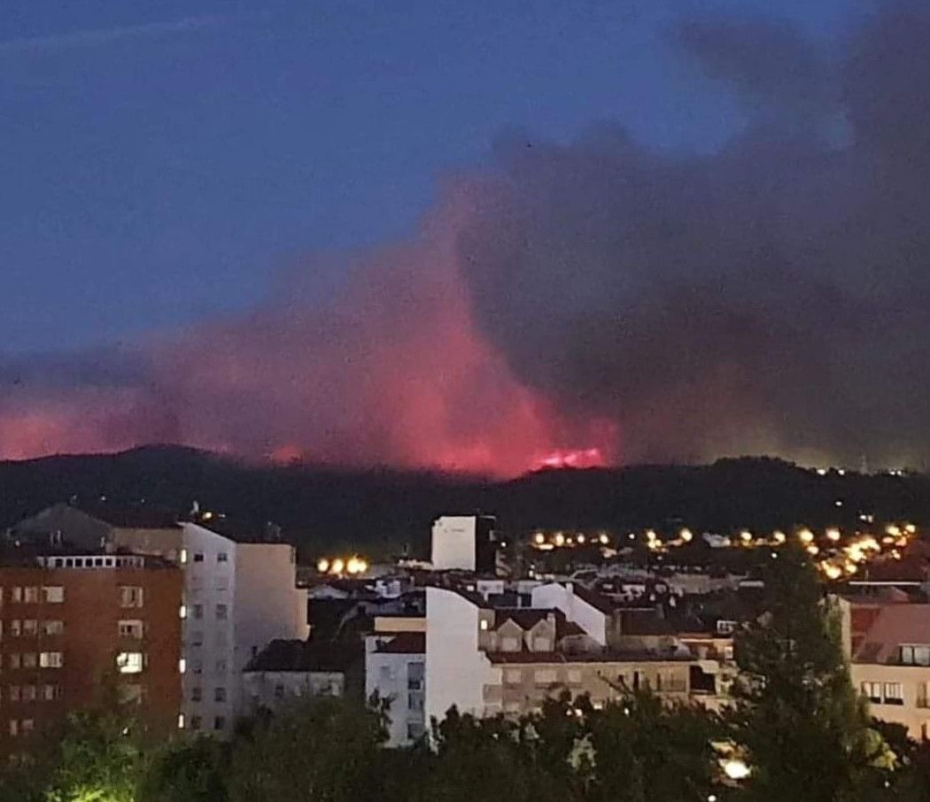 Incendios en Galicia: Vilagarcía y Caldas luchan contra el fuego