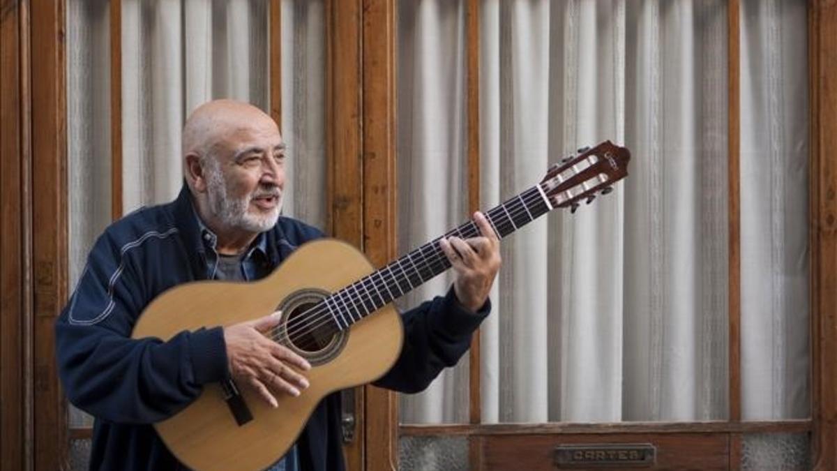 Peret, en la presentación de su disco 'De los cobardes nunca se ha escrito nada'.