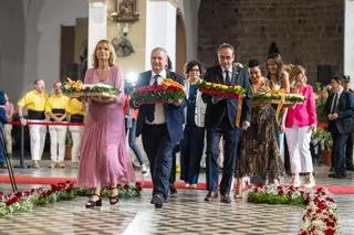 Moret evoca el espíritu “plural e integrador” de la Diada del 76 en la ofrenda a la tumba de Casanova en Sant Boi