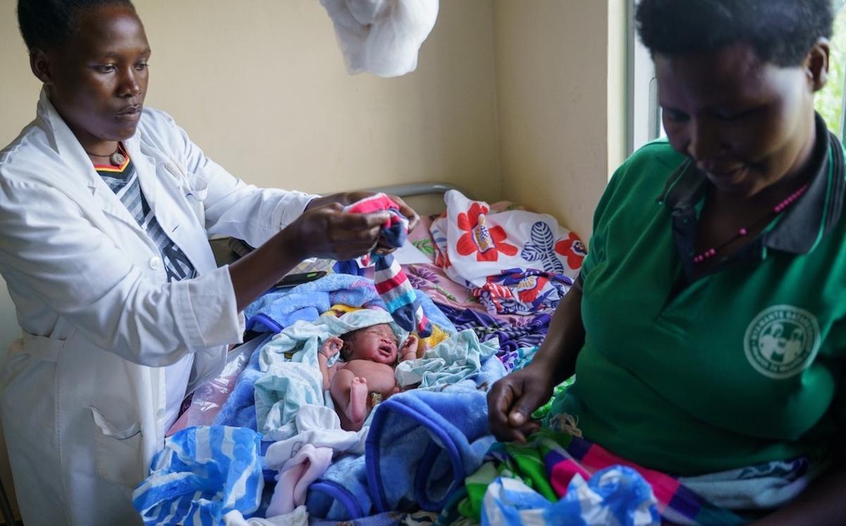 Proyecto en Uganda para dar asistencia médica al parto